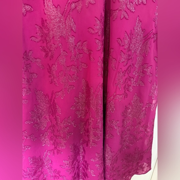NWT Maggy London Women’s Fuschia Nila Chiffon Lace Bishop Sleeve Dress Size 16 - Picture 3 of 10